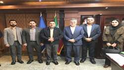 دیدار مدیر بیمارستان کوار با وزیر بهداشت 